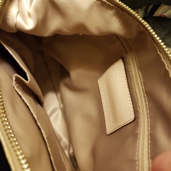 💟 Coach Purse 👜 - Picture 8 of 8